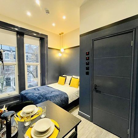 London 39 Blue House Luxury Ensuite Ideal For Tourists エクステリア 写真