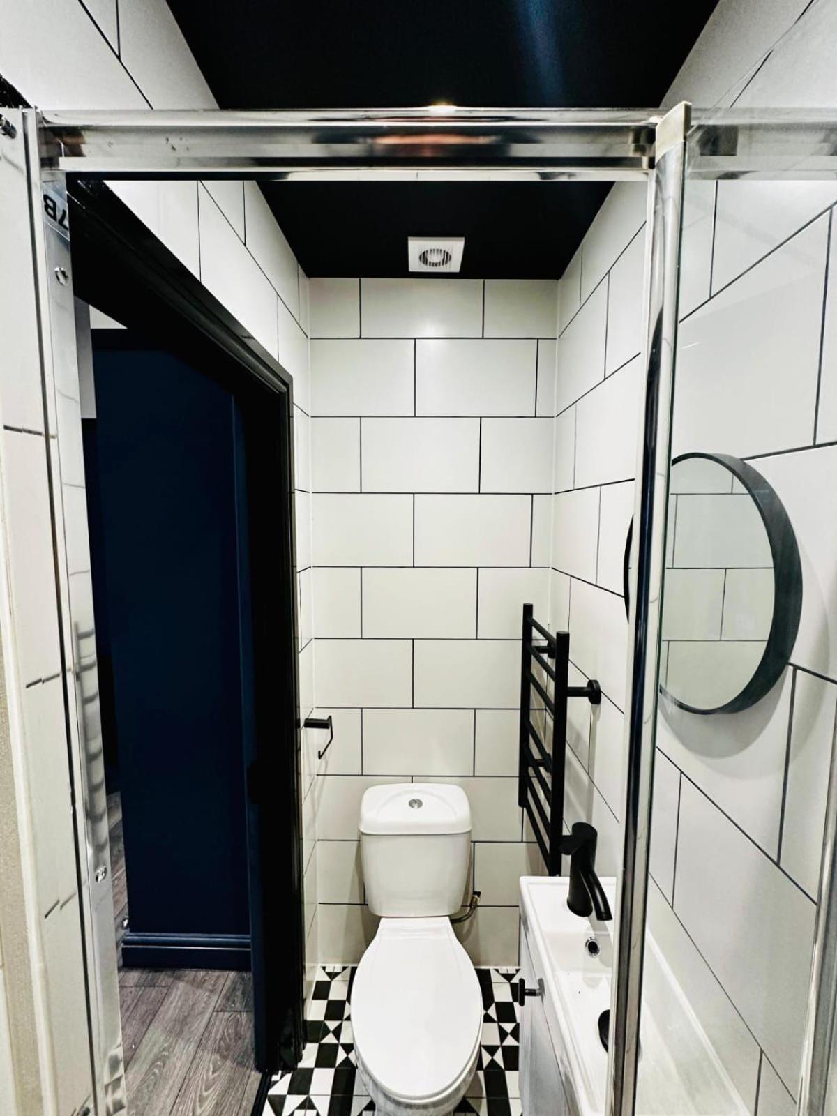 London 39 Blue House Luxury Ensuite Ideal For Tourists エクステリア 写真