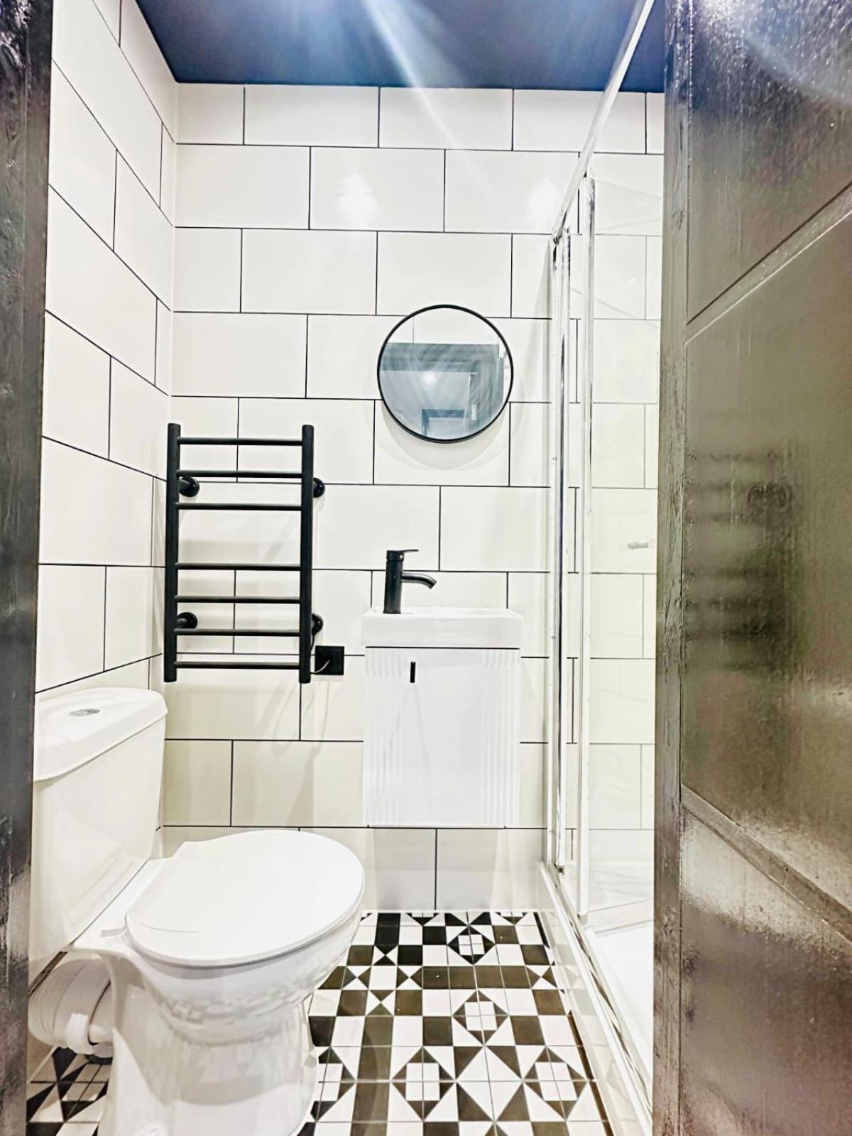 London 39 Blue House Luxury Ensuite Ideal For Tourists エクステリア 写真